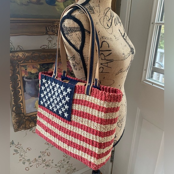 Amanda Smith American Flag Red White Blue Patriotic Straw Summer Beach Tote Bag - Picture 16 of 16